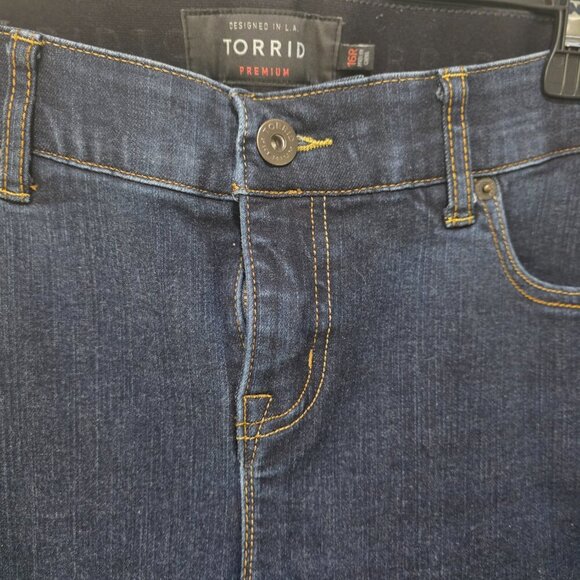 Torrid Premium Stretch Skinny Jeans | Size 16 | Dark Wash Denim - Picture 6 of 13
